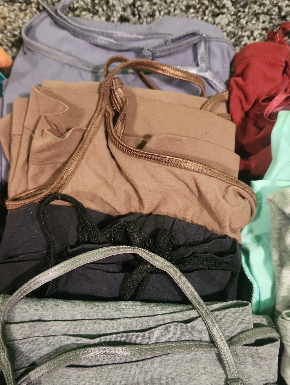 19 Tank Tops Lot - Picture 3 of 15
